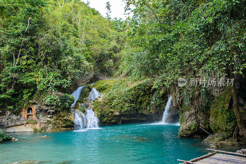 菲律宾宿务岛Kawasan Falls